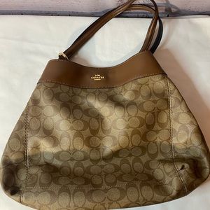EUC! Coach shoulder bag leather